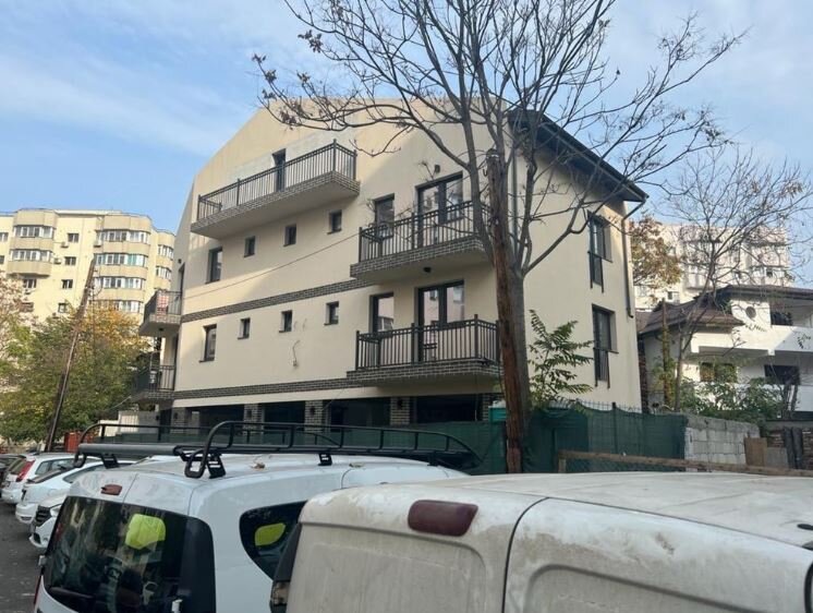 Vitan Mall, imobil nou SC 573 mp, 11 camere cu baie proprie/clinica/Airbnb